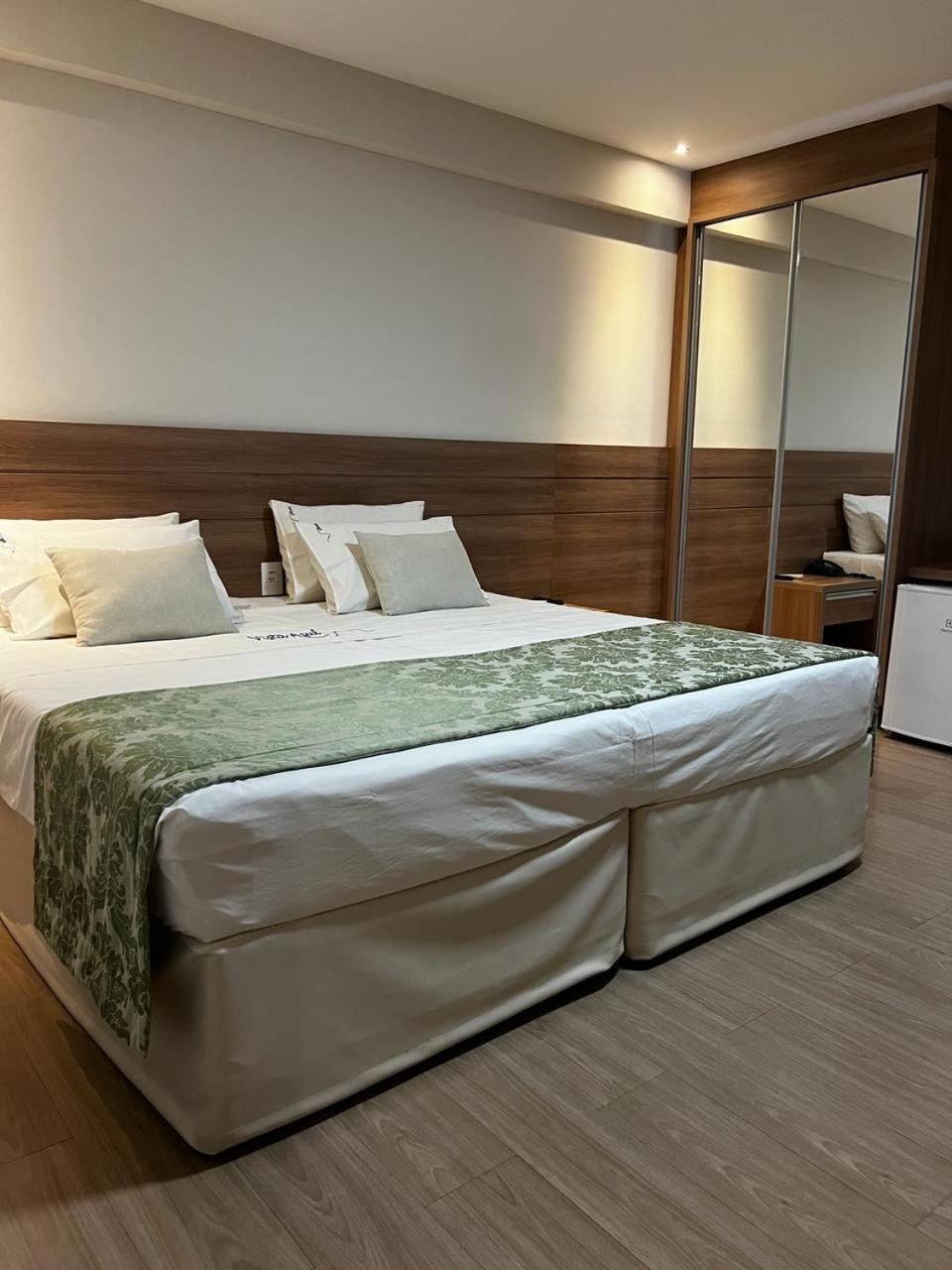 Vista Azul Apart Hotel - Vista Pinheiros Педра-Азул Экстерьер фото